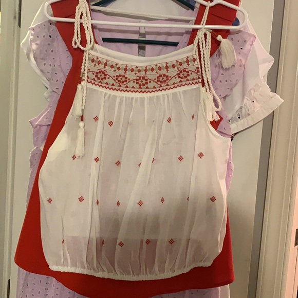 Top - Picture 2 of 3